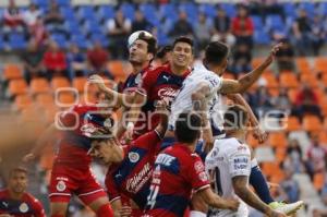 FÚTBOL . CLUB PUEBLA VS CHIVAS