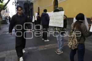 MANIFESTACIÓN FEET