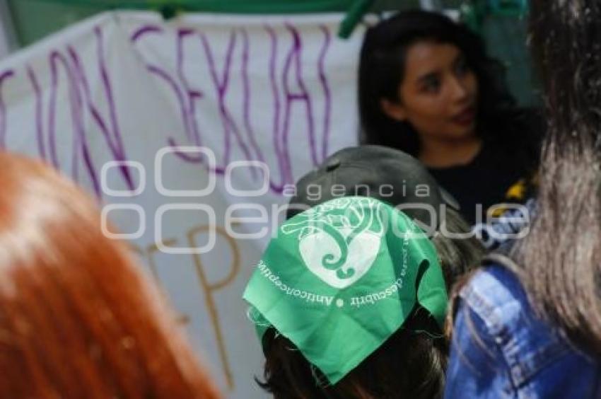 PAÑUELO CONTRA EL ABORTO