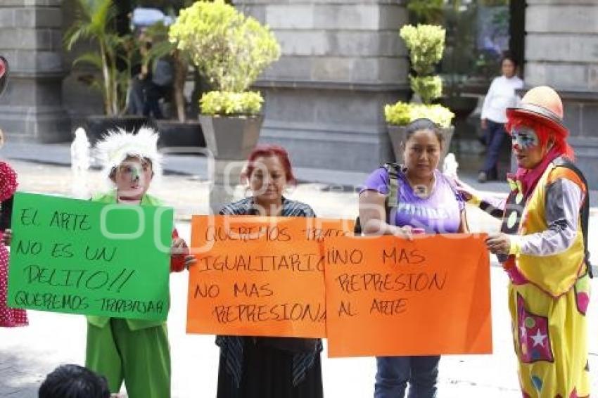 MANIFESTACIÓN DE PAYASOS