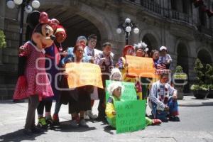 MANIFESTACIÓN DE PAYASOS