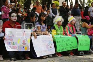 MANIFESTACIÓN DE PAYASOS