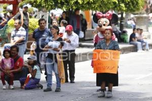 MANIFESTACIÓN DE PAYASOS