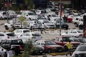 ESTADIO CUAUHTÉMOC . ESTACIONAMIENTO