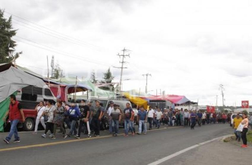 MANIFESTACIÓN . TIANGUISTAS