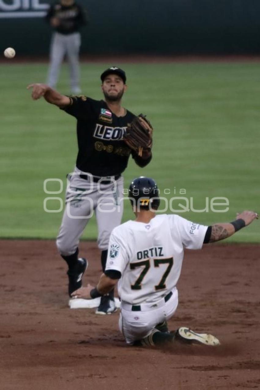 BEISBOL . PERICOS VS LEONES