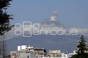 VOLCÁN POPOCATÉPETL . FUMAROLA