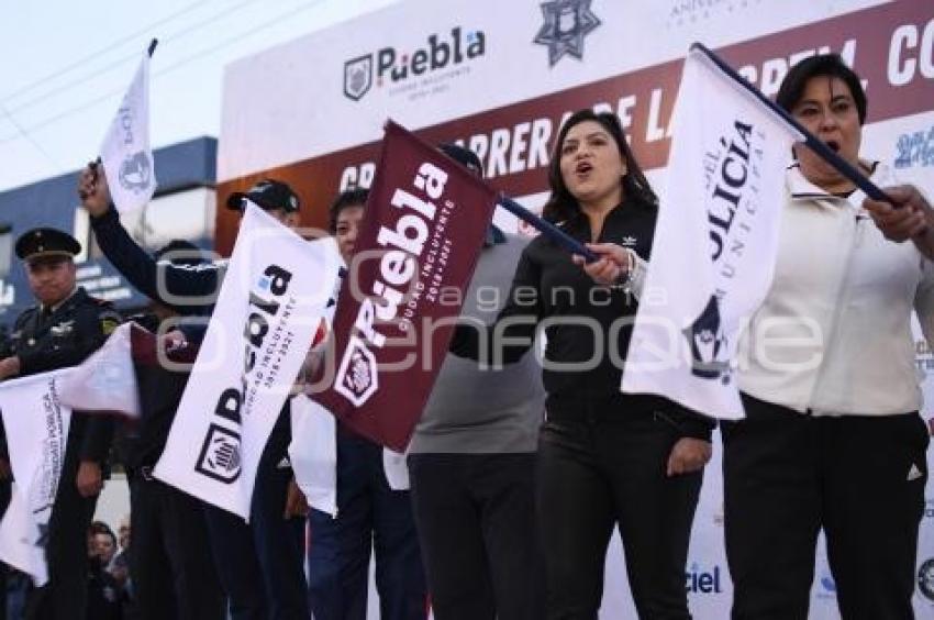 CARRERA CORRE CON TU POLICIA