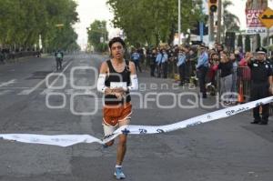 CARRERA CORRE CON TU POLICIA