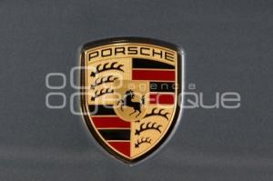 PORSCHE . CENTRO DE ENTRENAMIENTO