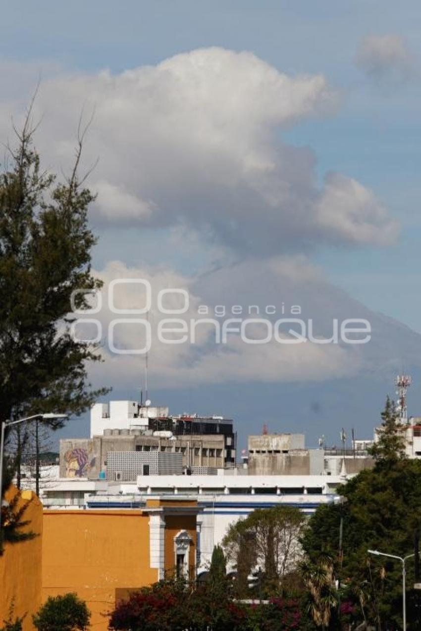 POPOCATÉPETL . FUMAROLA