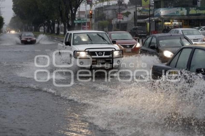 CLIMA . LLUVIA