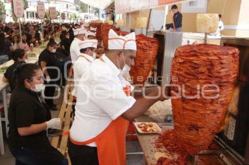 SAN NICOLÁS . FERIA DEL TACO