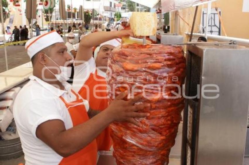 SAN NICOLÁS . FERIA DEL TACO