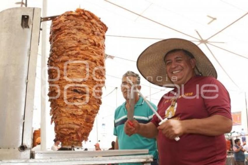 SAN NICOLÁS . FERIA DEL TACO