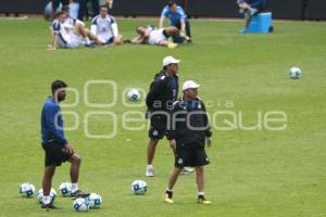 FUTBOL  . CLUB PUEBLA . ENTRENAMIENTO