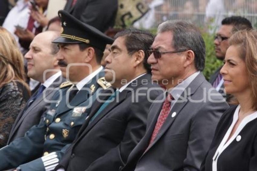 CEREMONIA . CENHCH