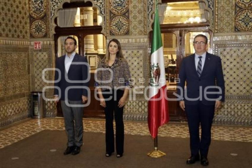 CONGRESO . GUARDIAS DE HONOR