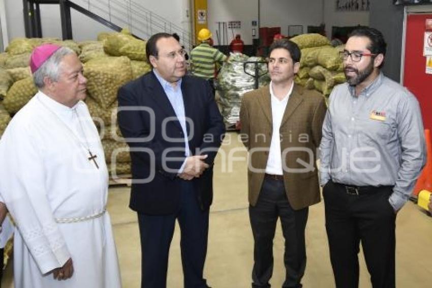 CANACO . DONATIVO CÁRITAS