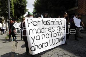 BUAP . MANIFESTACIÓN AYOTZINAPA