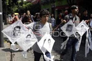 BUAP . MANIFESTACIÓN AYOTZINAPA