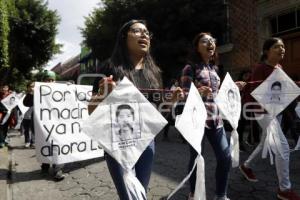 BUAP . MANIFESTACIÓN AYOTZINAPA