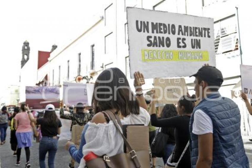 MANIFESTACIÓN CALENTAMIENTO GLOBAL