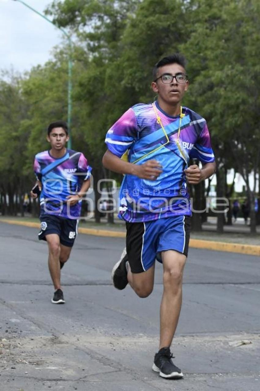 CARRERA NOCTURNA BUAP