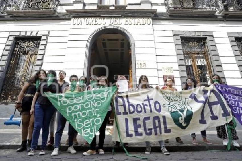 ENTREGA INICIATIVA DESPENALIZACIÓN ABORTO