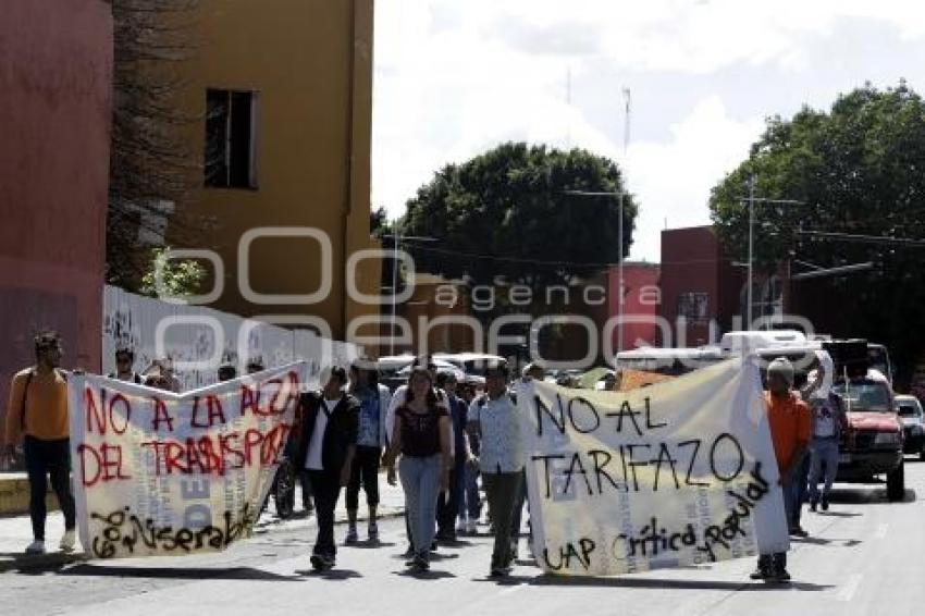 MANIFESTACIÓN ALZA DEL PASAJE