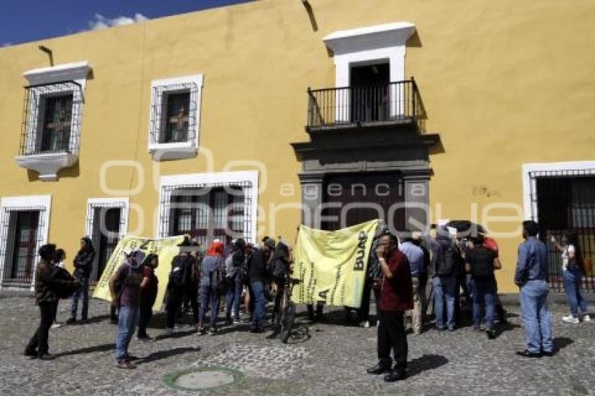 MANIFESTACIÓN ALZA DEL PASAJE