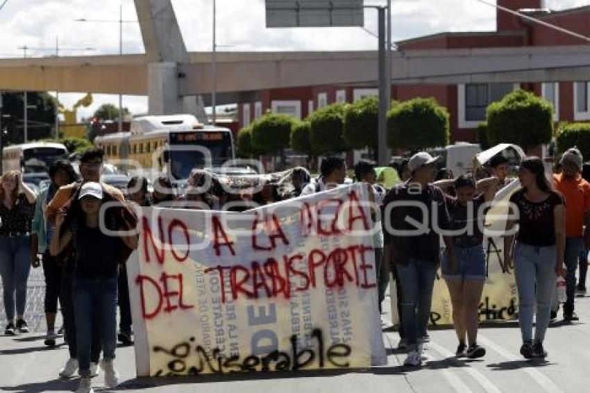 MANIFESTACIÓN ALZA DEL PASAJE