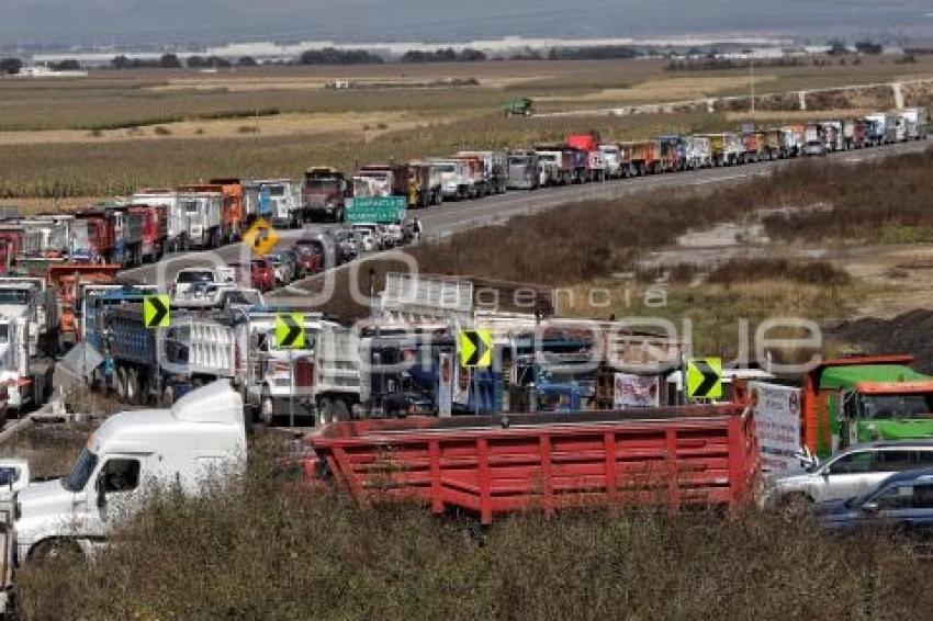 BANDERAZO AUTOPISTA CUAPIAXTLA - CUACNOPALAN