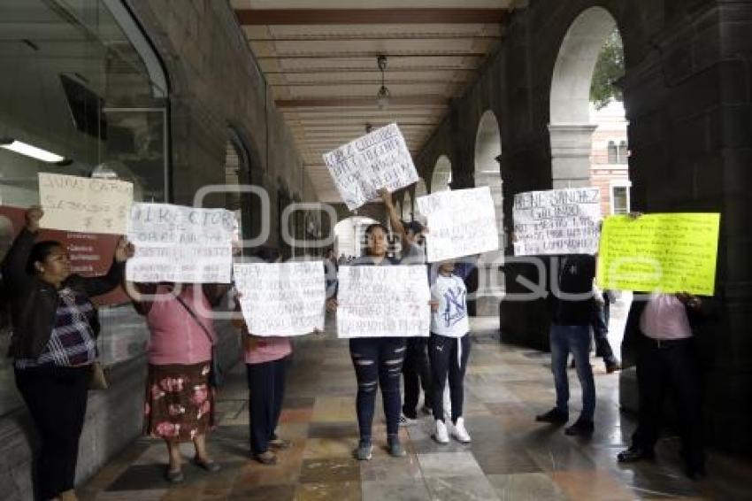 MANIFESTACIÓN SAN MIGUE ESPEJO