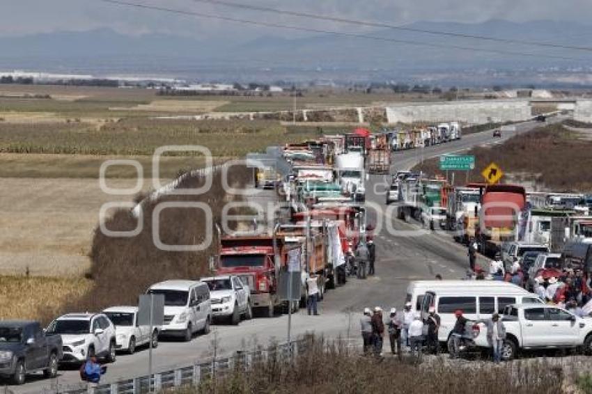 BANDERAZO AUTOPISTA CUAPIAXTLA - CUACNOPALAN