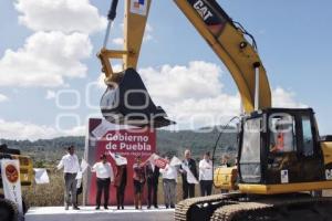 BANDERAZO AUTOPISTA CUAPIAXTLA - CUACNOPALAN