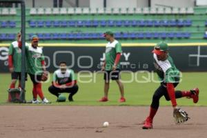 GIGANTES DE LATINOAMÉRICA . ENTRENAMIENTO