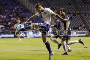 FÚTBOL . CLUB PUEBLA VS PUMAS