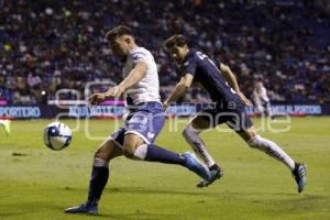 FÚTBOL . CLUB PUEBLA VS PUMAS