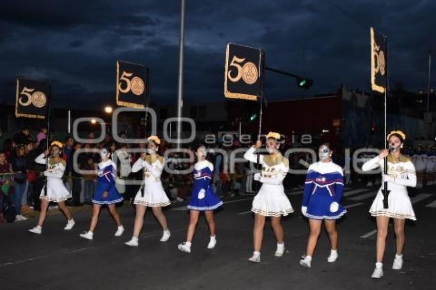 DESFILE . LA MUERTE ES UN SUEÑO