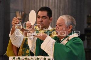 MISA DOMINICAL . CATEDRAL