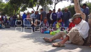 TEHUACÁN . PLANTÓN CASA DE JUSTICIA