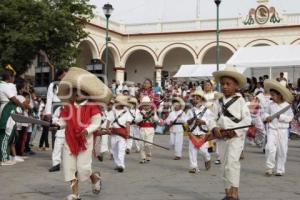 ACATLÁN . DESFILE DE LA REVOLUCIÓN