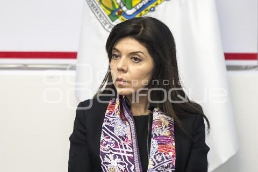 ADMINISTRACIÓN . ROSA URTUZÚASTEGUI