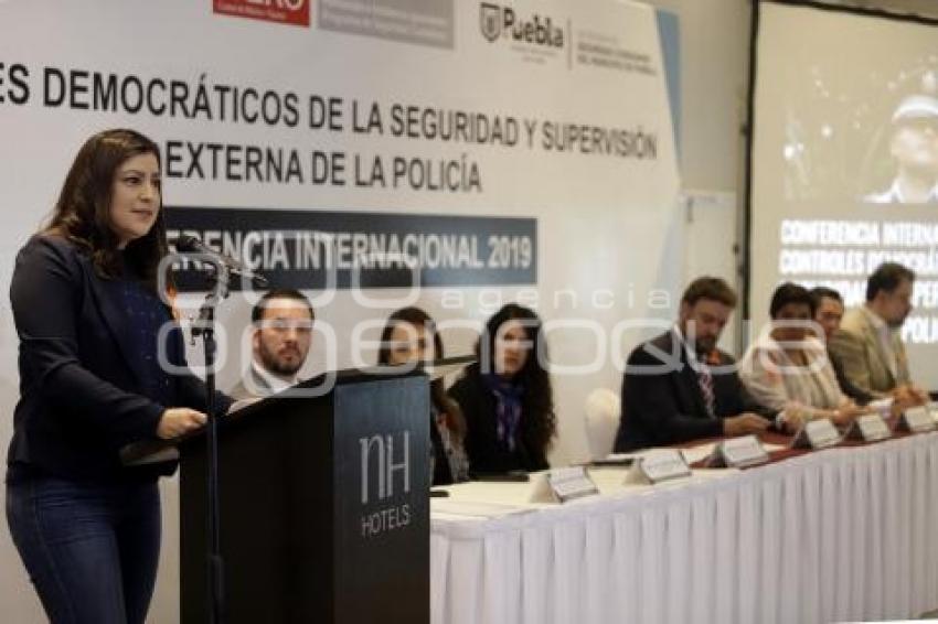 CONFERENCIA SEGURIDAD Y SUPERVISIÓN EXTERNA DE LA POLICÍA