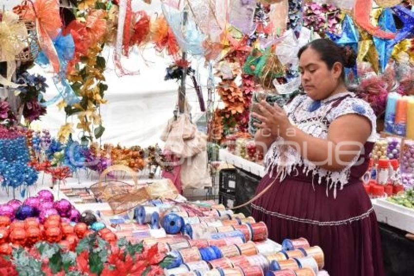 FERIA NAVIDEÑA