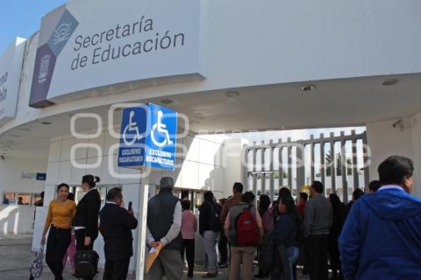 MANIFESTACIÓN SEP