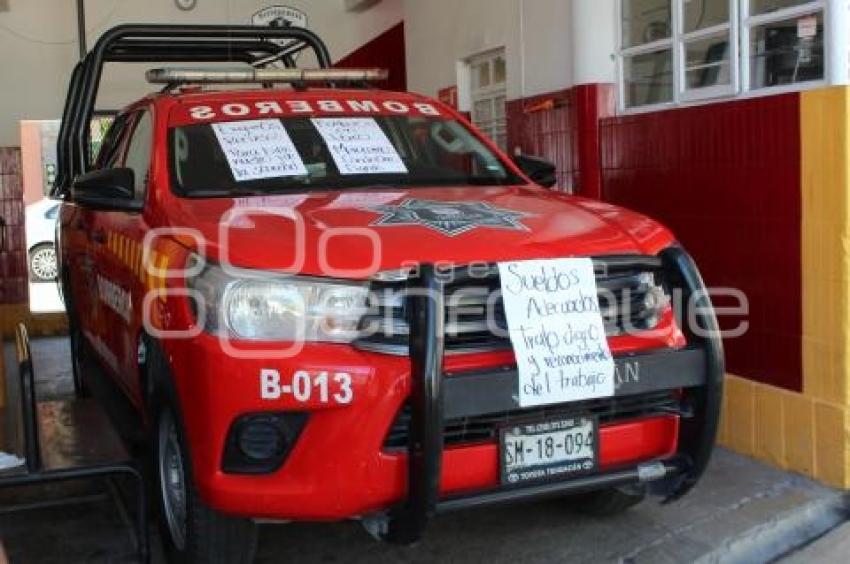 TEHUACÁN . PROTESTA BOMBEROS