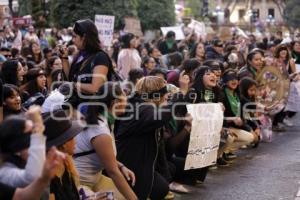 PERFORMANCE FEMINISTAS