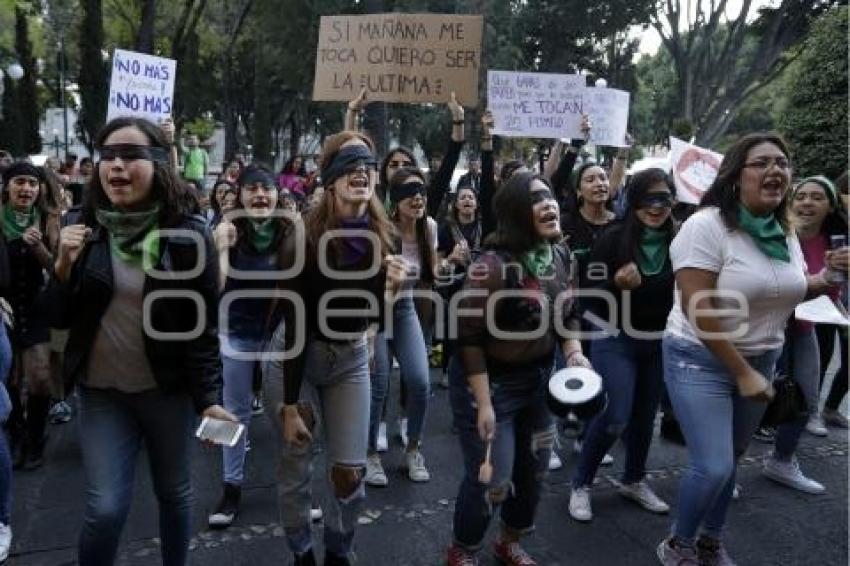 PERFORMANCE FEMINISTAS